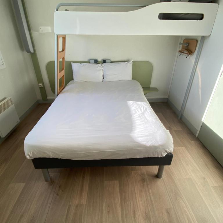 ibis Budget Caen Centre Gare - Chambre Triple - 14