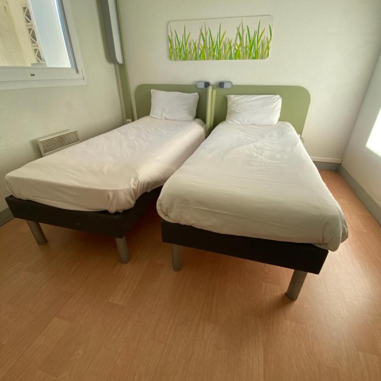ibis Budget Caen Centre Gare - Chambre Lits Jumeaux - 11