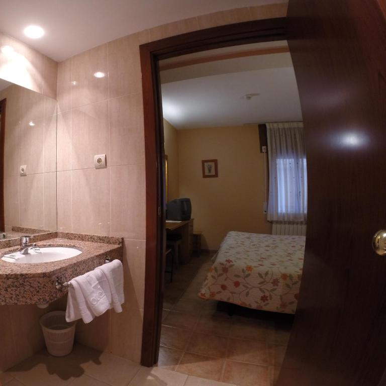 El Pilar - Habitación Doble con cama supletoria - 7