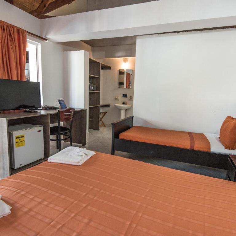 Sunset Hotel - Habitación Doble - 2 camas - 5
