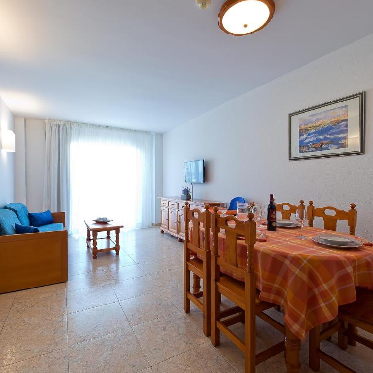 Pineda Park - Three-Bedroom Apartment - 4