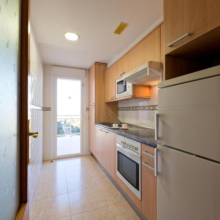 Pineda Park - Two-Bedroom Apartment - 11