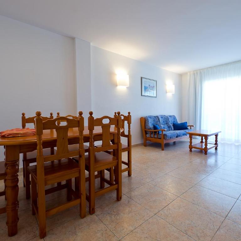 Pineda Park - Two-Bedroom Apartment - 2