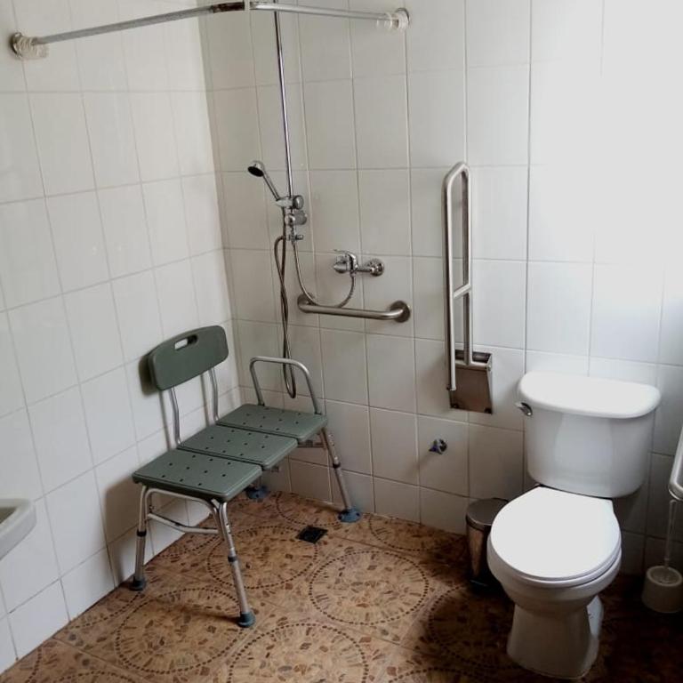 Casa Avenida Alemania - Single Room with Private External Bathroom - 10
