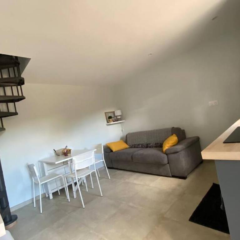 Appartement à cavalaire dans un domaine privé au rez-de-jardin - One-Bedroom Apartment - 19