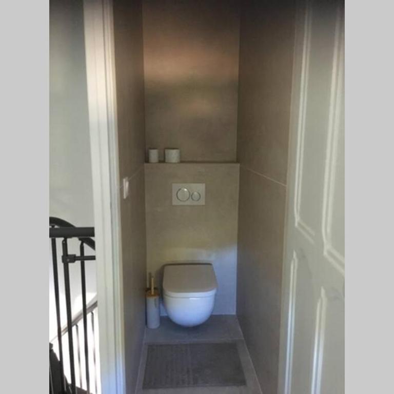 Appartement à cavalaire dans un domaine privé au rez-de-jardin - One-Bedroom Apartment - 25