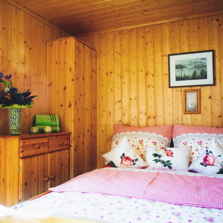 Krummholzhütte - Doppelzimmer mit Gemeinschaftsbad - 2