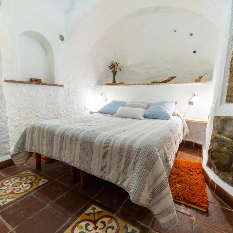Apartamentos Montesclaros - Cave House (2 Adults) - 9