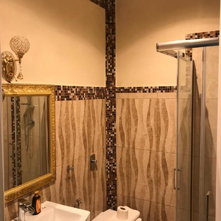 Guest House Bracciano RM - Camera Matrimoniale con Bagno Privato - 2