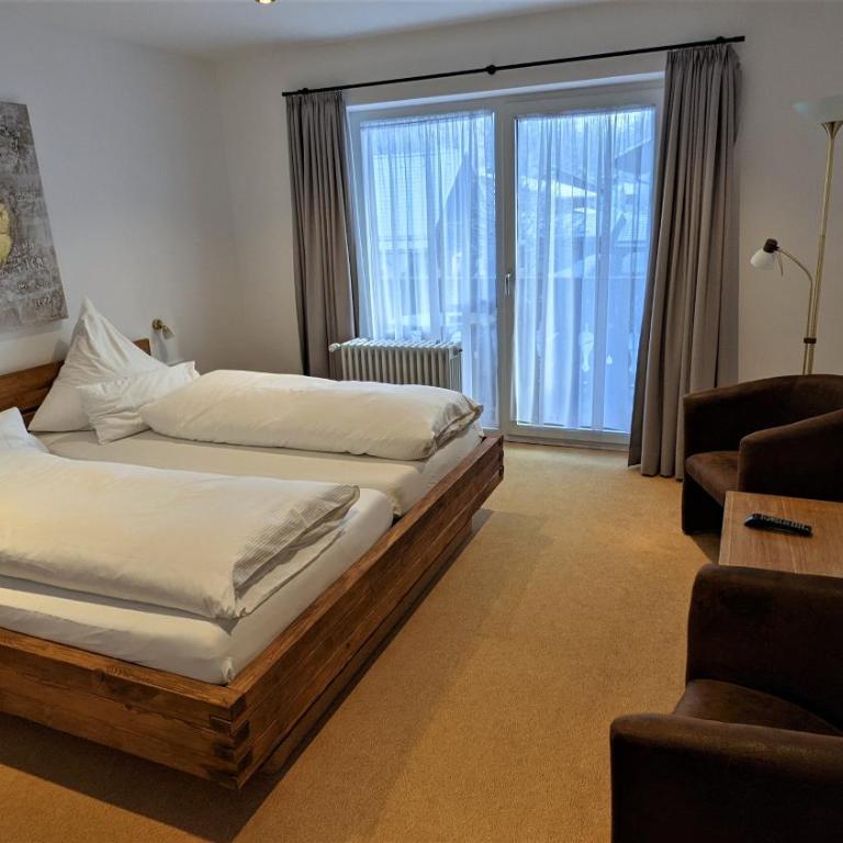 Ferienhaus Wetterstein - Apartment Gr. Waxenstein mit 2 Schlafzimmern - - 10