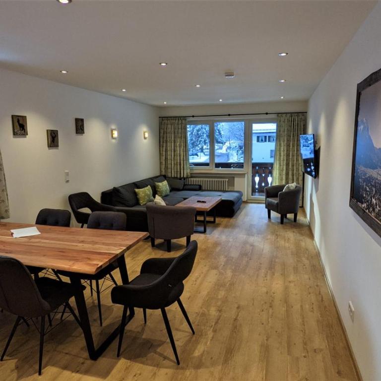 Ferienhaus Wetterstein - Apartment Gr. Waxenstein mit 2 Schlafzimmern - - 8