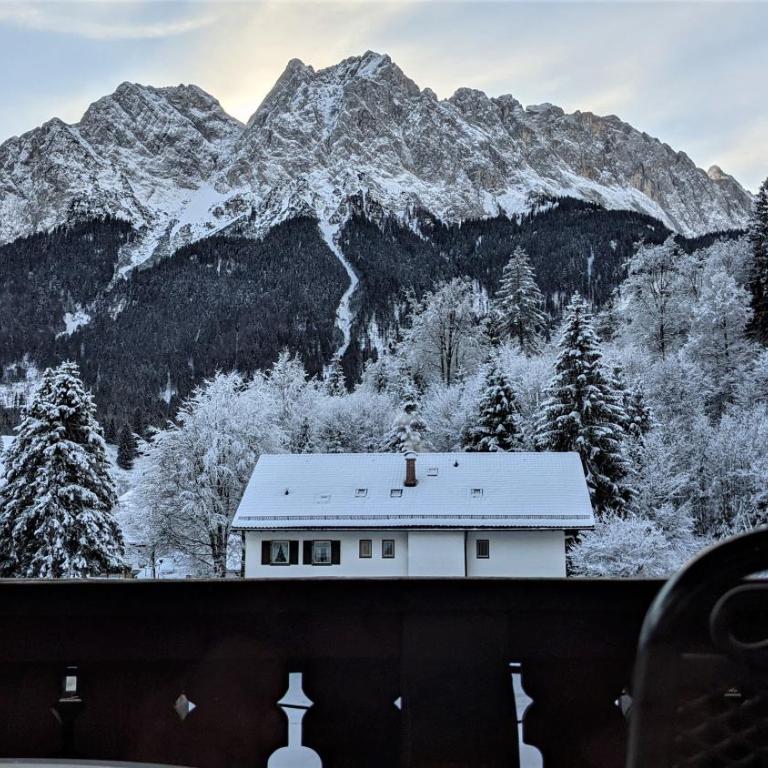 Ferienhaus Wetterstein - Apartment Gr. Waxenstein mit 2 Schlafzimmern - - 7