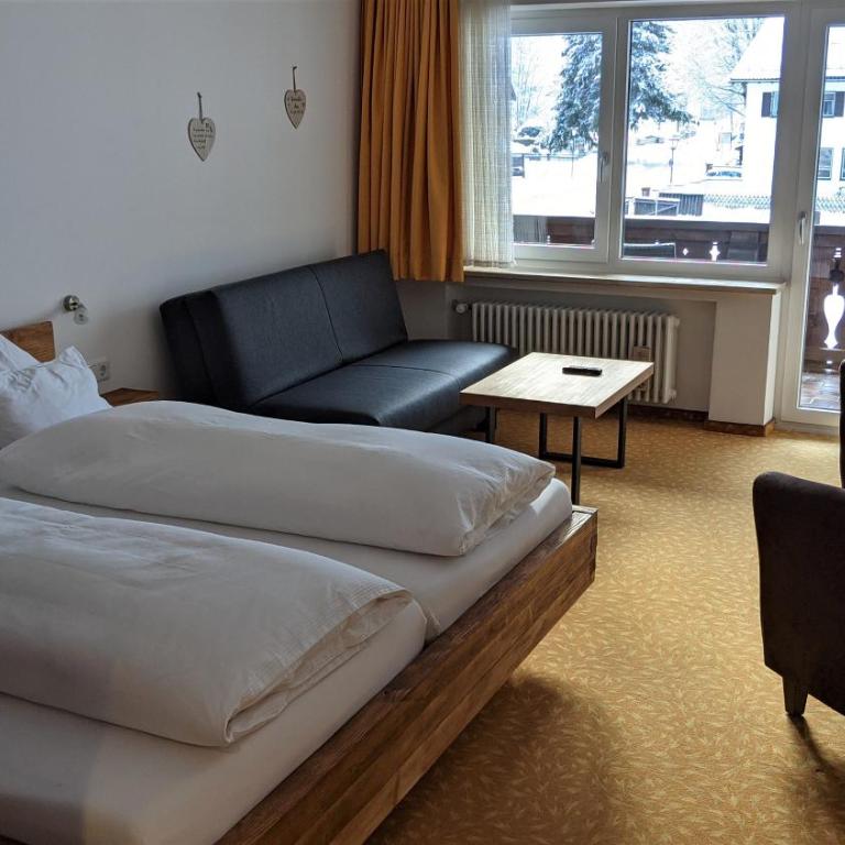 Ferienhaus Wetterstein - Apartment Gr. Waxenstein mit 2 Schlafzimmern - - 12