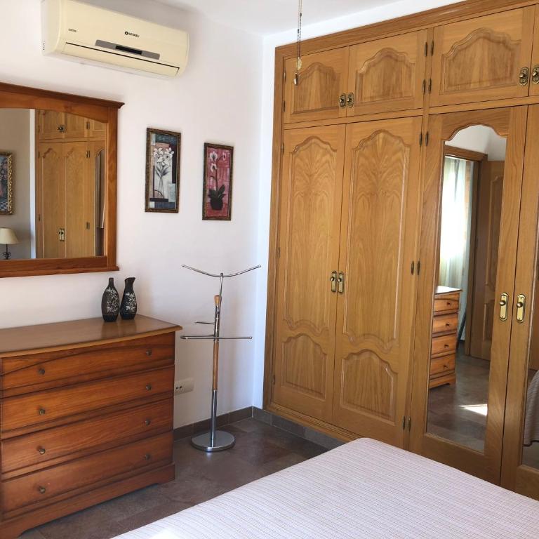 Villa Casa Rosi, vistas al mar, piscina privada y AA - Casa de 3 dormitorios - 44