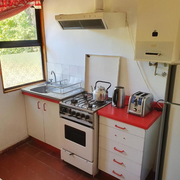 Parcela de 3 hectáreas con orilla de Lago - Casa de 4 dormitorios - 20