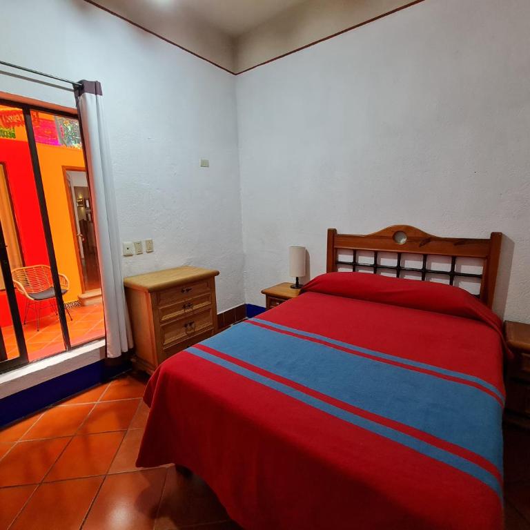 Hotel Suites Del Centro - Economy Quadruple Room - 6