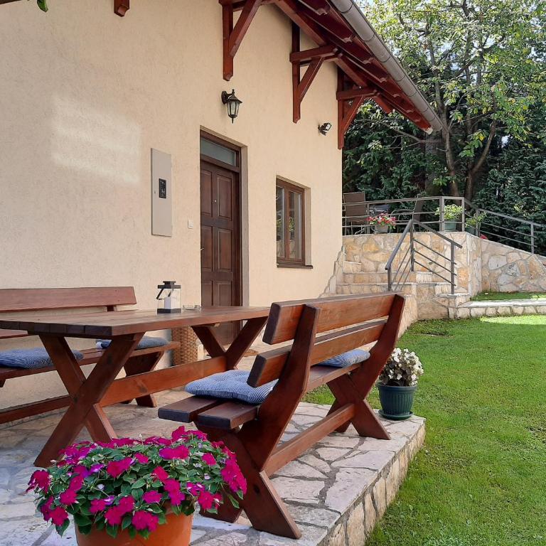 Apartmani Ogi i Ana - Apartman - Prizemlje - 3