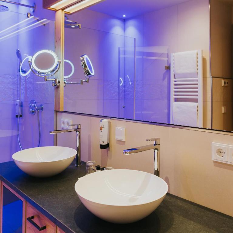 Ortner's Resort - Deluxe Doppelzimmer mit Bad - 2