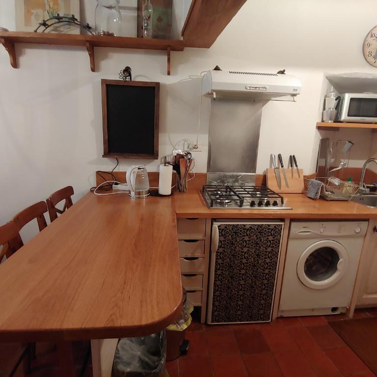 Charmante maison arlésienne à l'ombre des Arènes, de 2 à 5p - Vacation Home - 9