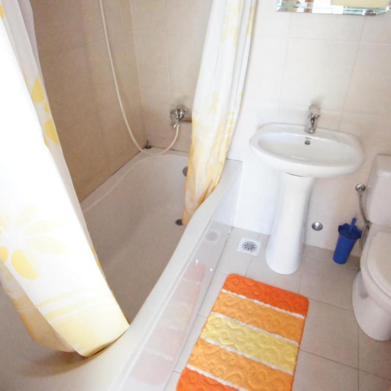 Petrovac Bay Apartments - Two-Bedroom Apartment with Balcony - 13