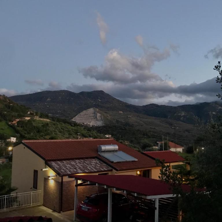 Casa delle palme - Appartamento con 2 Camere da Letto - 40