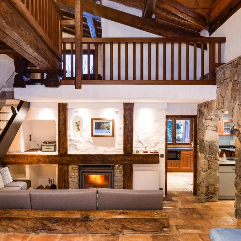 Chalet Les Praz - 280sqm - Sauna Cinema Fitness - 5 Bedrooms in Heart of Les Praz - By Cozee Rentals - Chalet - 9