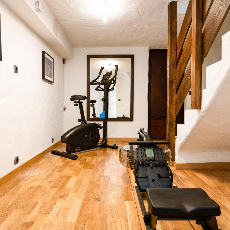 Chalet Les Praz - 280sqm - Sauna Cinema Fitness - 5 Bedrooms in Heart of Les Praz - By Cozee Rentals - Chalet - 39