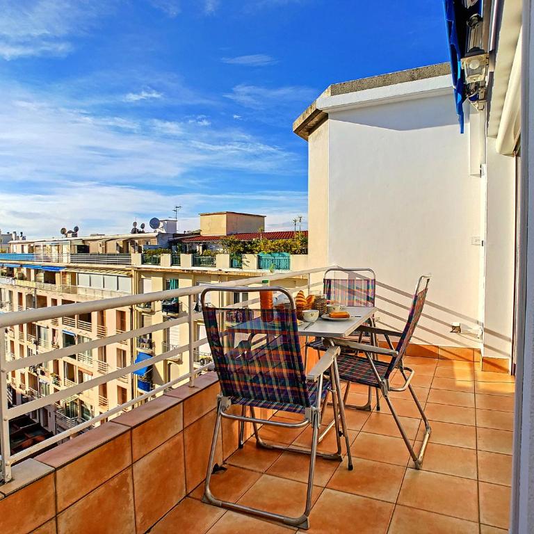 Nestor&Jeeves - BEACH COTTAGE TERRACE - Central - Very close sea - Top floor - Appartement avec Terrasse - 12