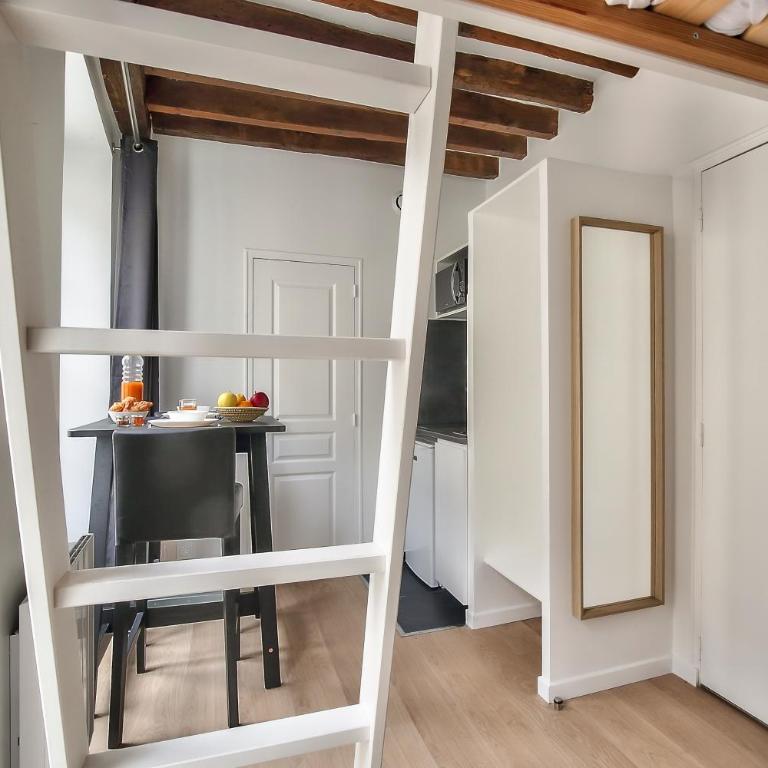 Cosy Mezzanine Studio in the Heart of Paris (4) - Studio Supérieur - 8