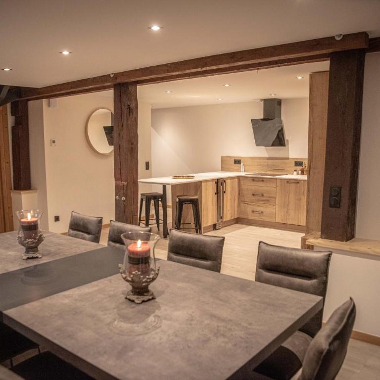 Nouveau et spacieux, Place de l'Eglise et terrasse privative - Appartement en Duplex - 23