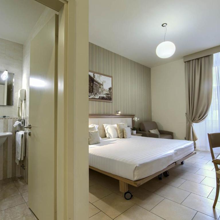 Domus Australia - Superior Triple Room - 6
