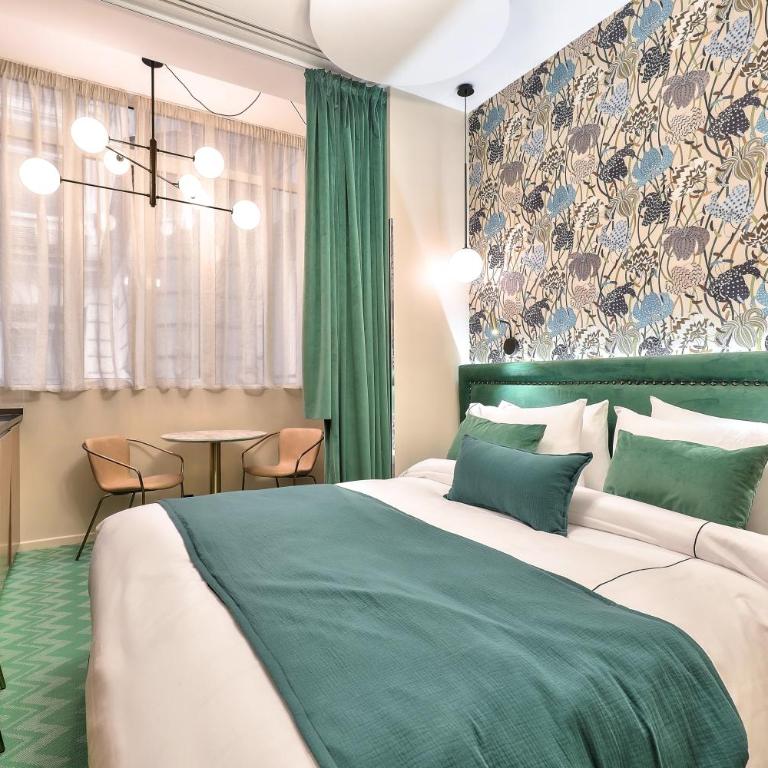 Hotel 33 Marbeuf - Chambre Double Supérieure Louvre - 1