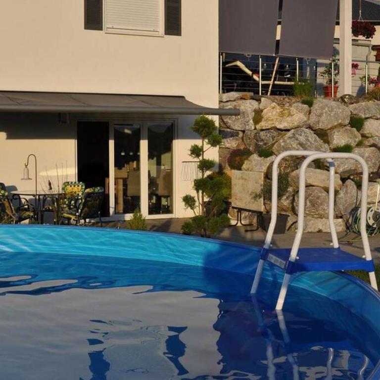 Allgäu gemütliche, moderne Wohnung mit Garten-Pool - Apartment mit 1 Schlafzimmer - 3