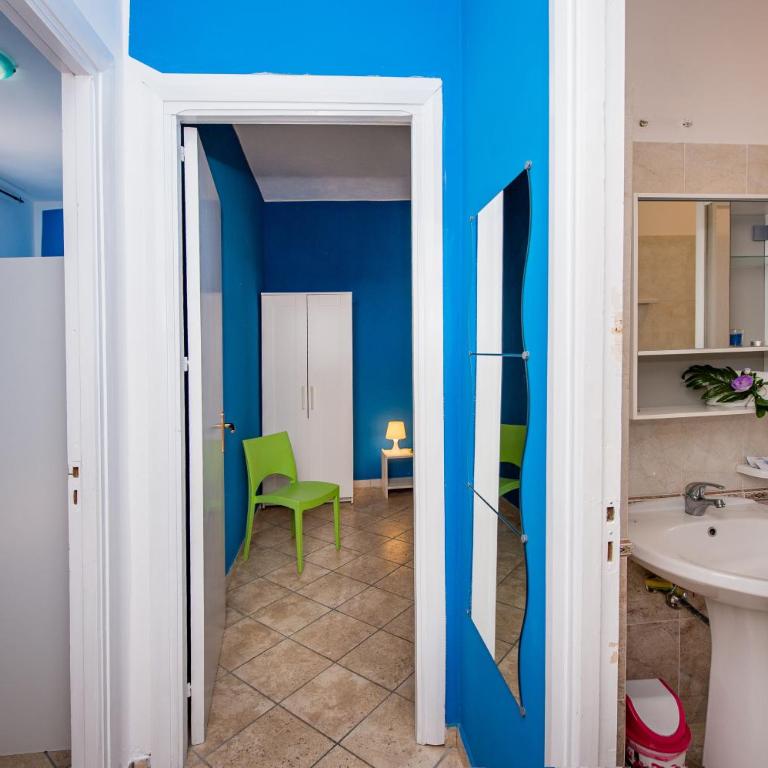 Casa Contrada Molinello - Camera Quadrupla con Bagno Privato - 4