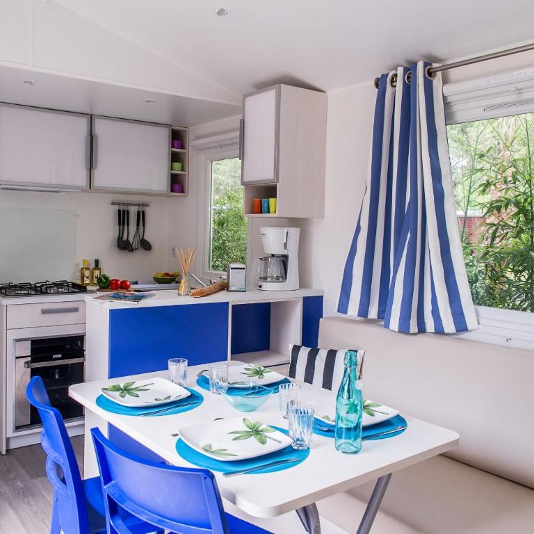 MOBIL HOME 6 personnes TOUT CONFORT - Maison 2 Chambres - 1