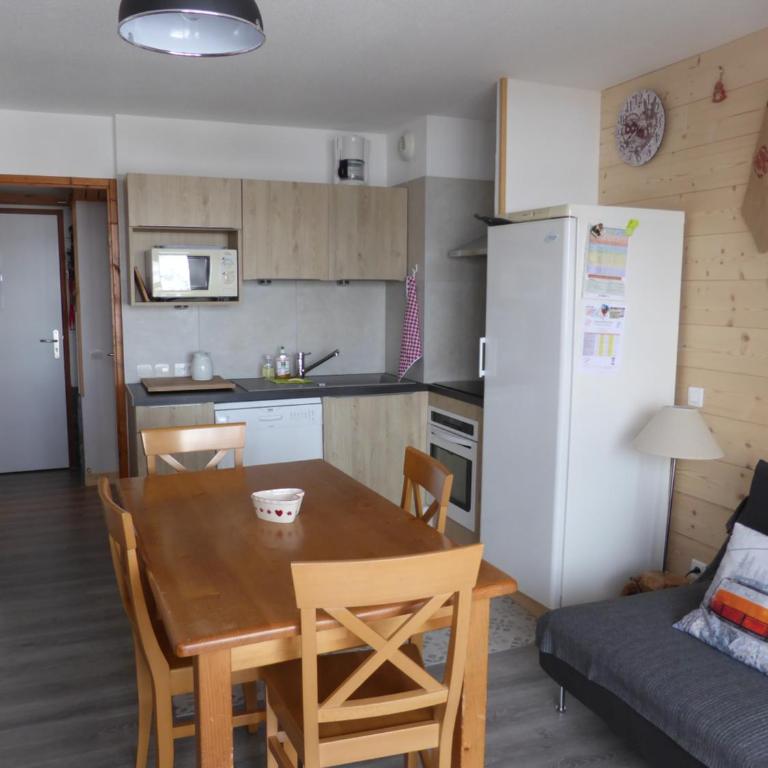 APPARTEMENT PUY SAINT VINCENT ALPES DU SUD été - hiver - Apartment mit 2 Schlafzimmern - 1