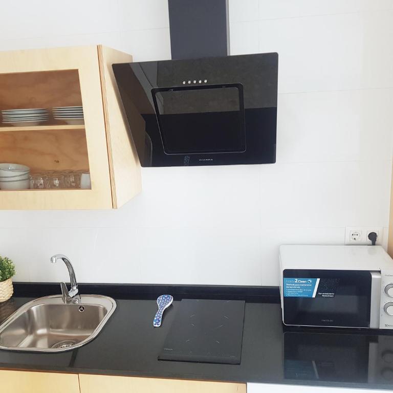Apartamento Conil Playa & céntrico, con Aire Acond y WIFI -SOLO FAMILIAS Y PAREJAS- - Apartamento de 2 dormitorios con balcón - 21