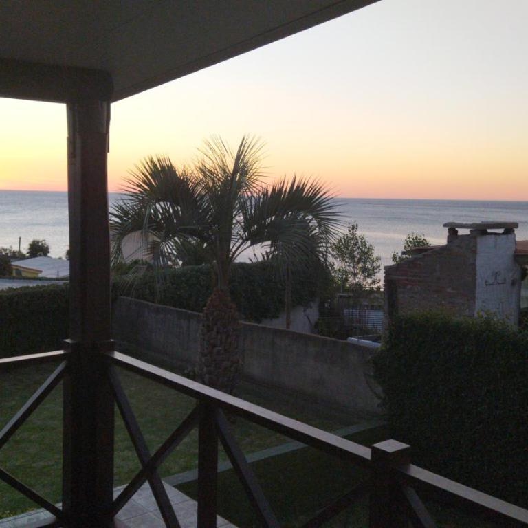 El Repecho - Three-Bedroom House - 18