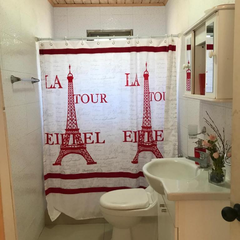 Refugio del mar - cabaña frente al mar en Curanipe con terraza y jardin - Three-Bedroom Apartment - 16