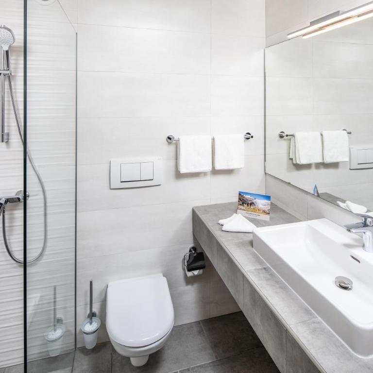 Hotel Rauter - Deluxe Doppelzimmer mit Dusche - 5