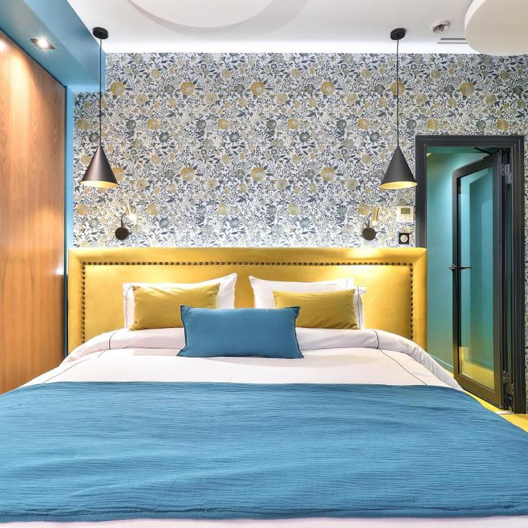 Hotel 33 Marbeuf - Chambre Deluxe Montmartre - 2