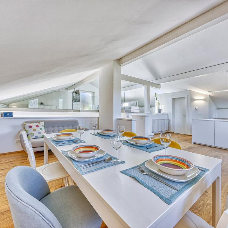 HOMESTWENTY3 - Home two - Appartamento con 2 Camere da Letto - 2