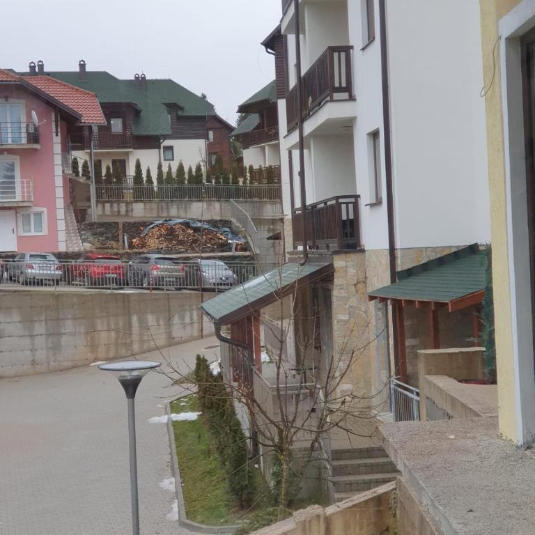 Apartman Jevtic Zlatibor - Apartman sa Pogledom na Bazen - 22