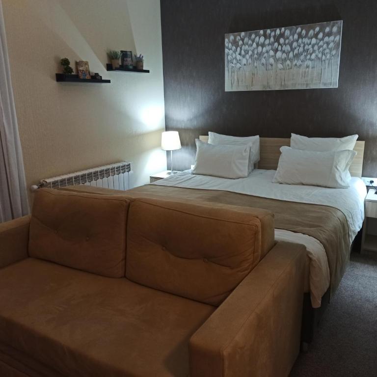 Vila Lucky Kop & Restoran - Superior Family Room - 4