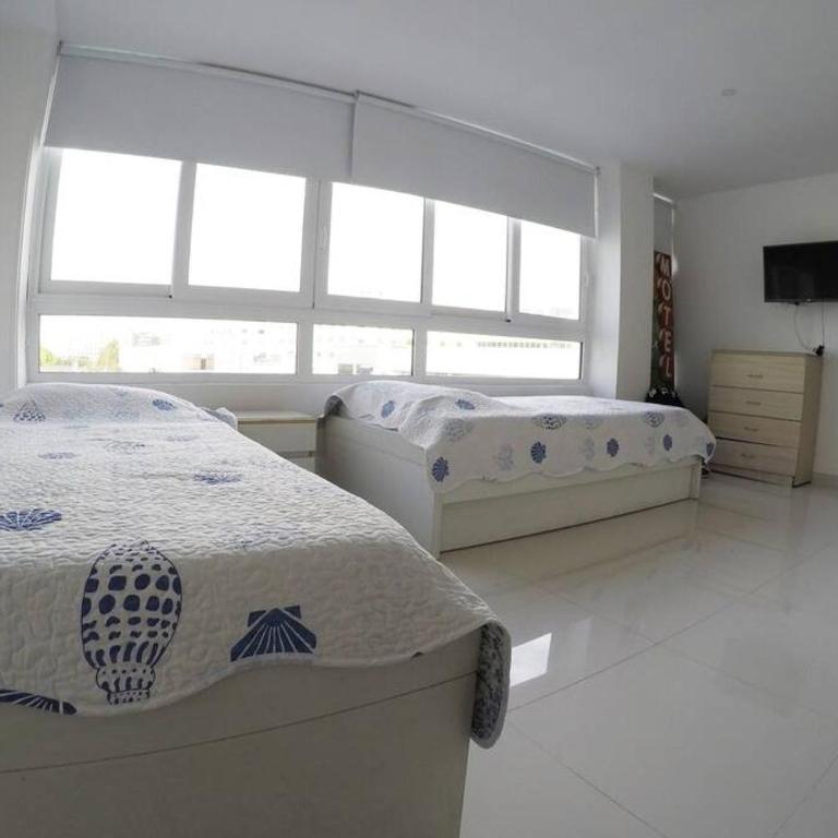 Despierta frente al hermoso mar de San Andres - Three-Bedroom Apartment - 19