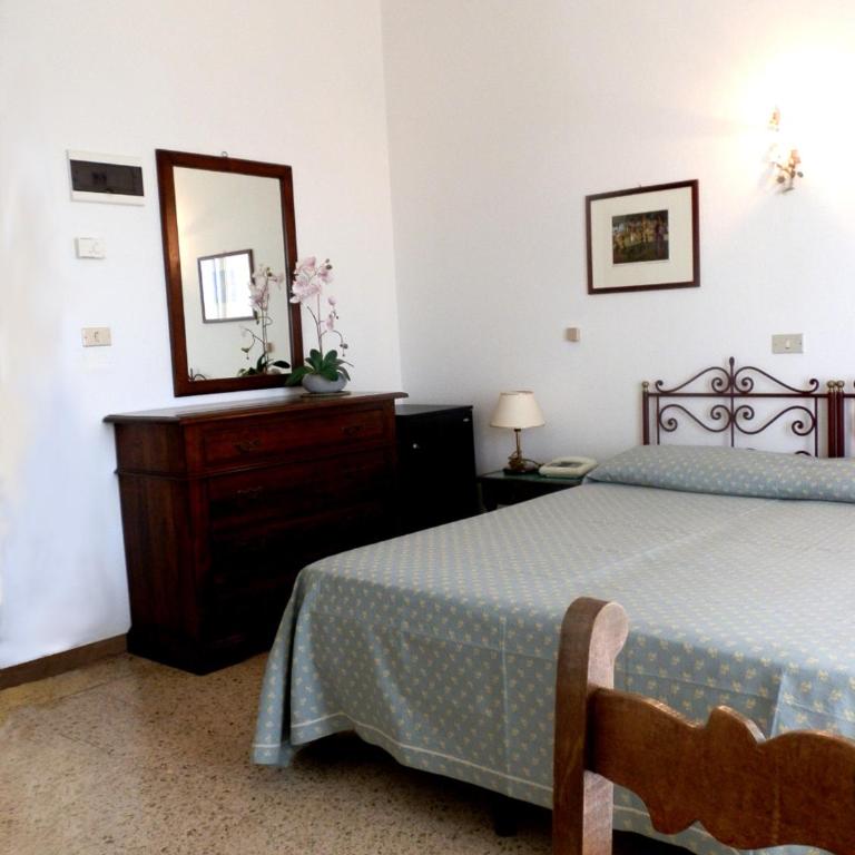 Hotel Nautic B&B - Camera Matrimoniale - 1