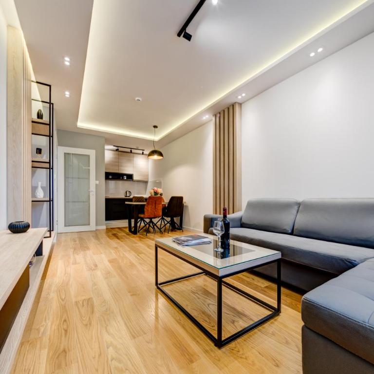 Apart Compliment - One-Bedroom Apartment - 2