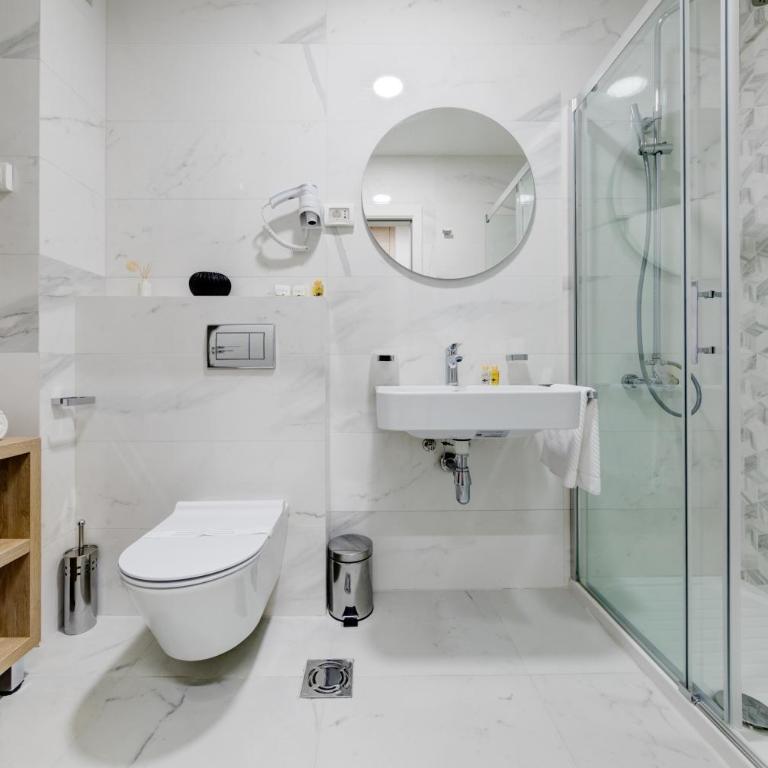Apart Compliment - One-Bedroom Apartment - 5