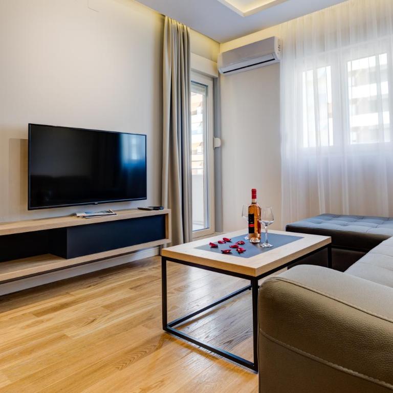 Apart Compliment - One-Bedroom Apartment - 12