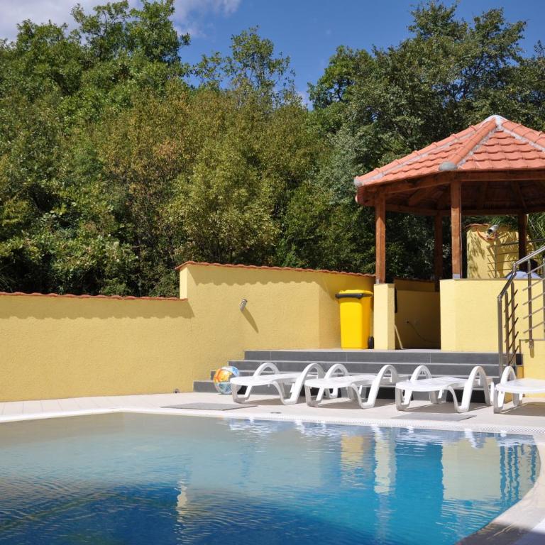 Crypto House G - Apartment with Pool View - 5